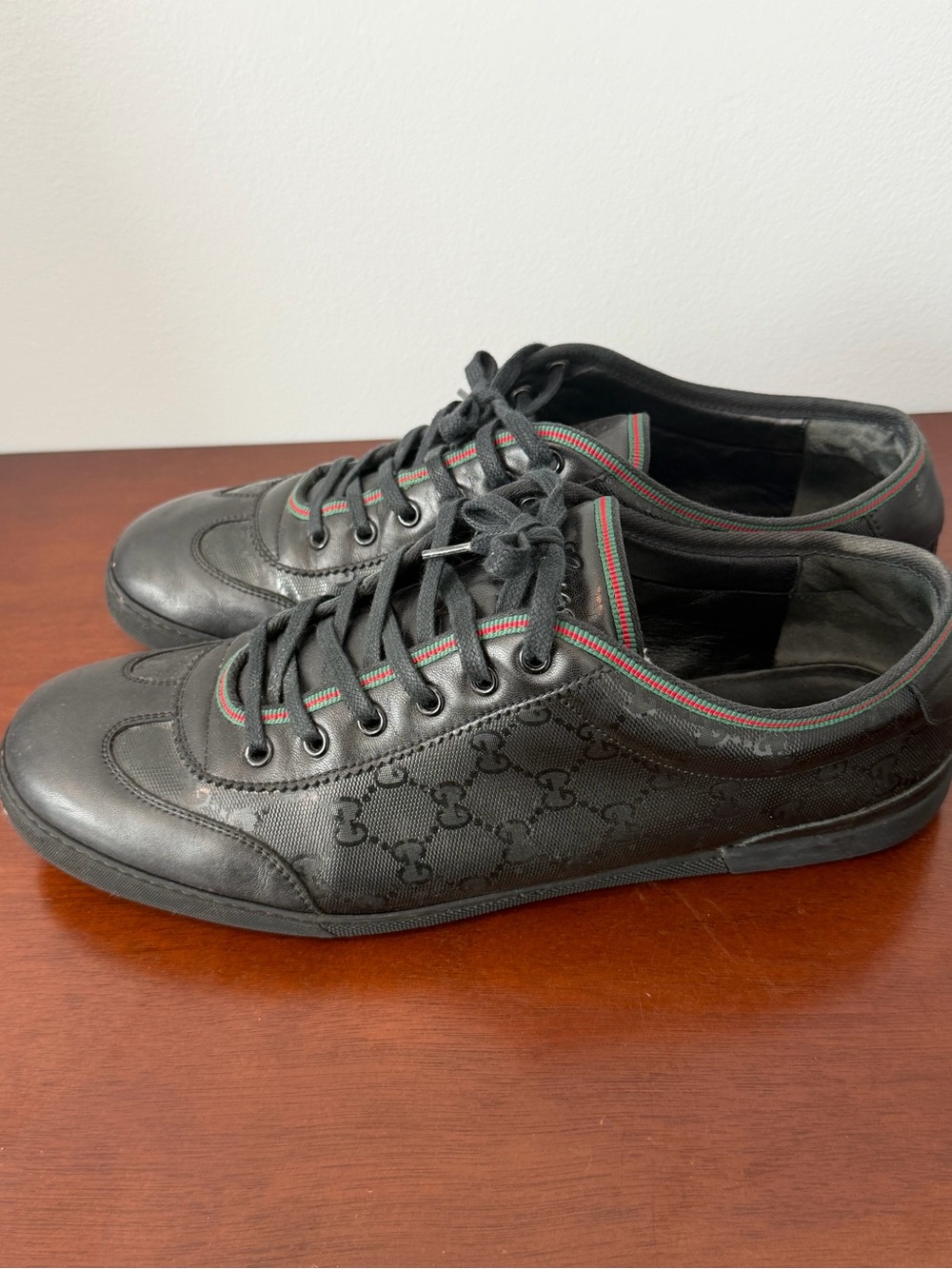Gucci Black Low-Top GG Canvas Sneaker with Green-Red Web Trim